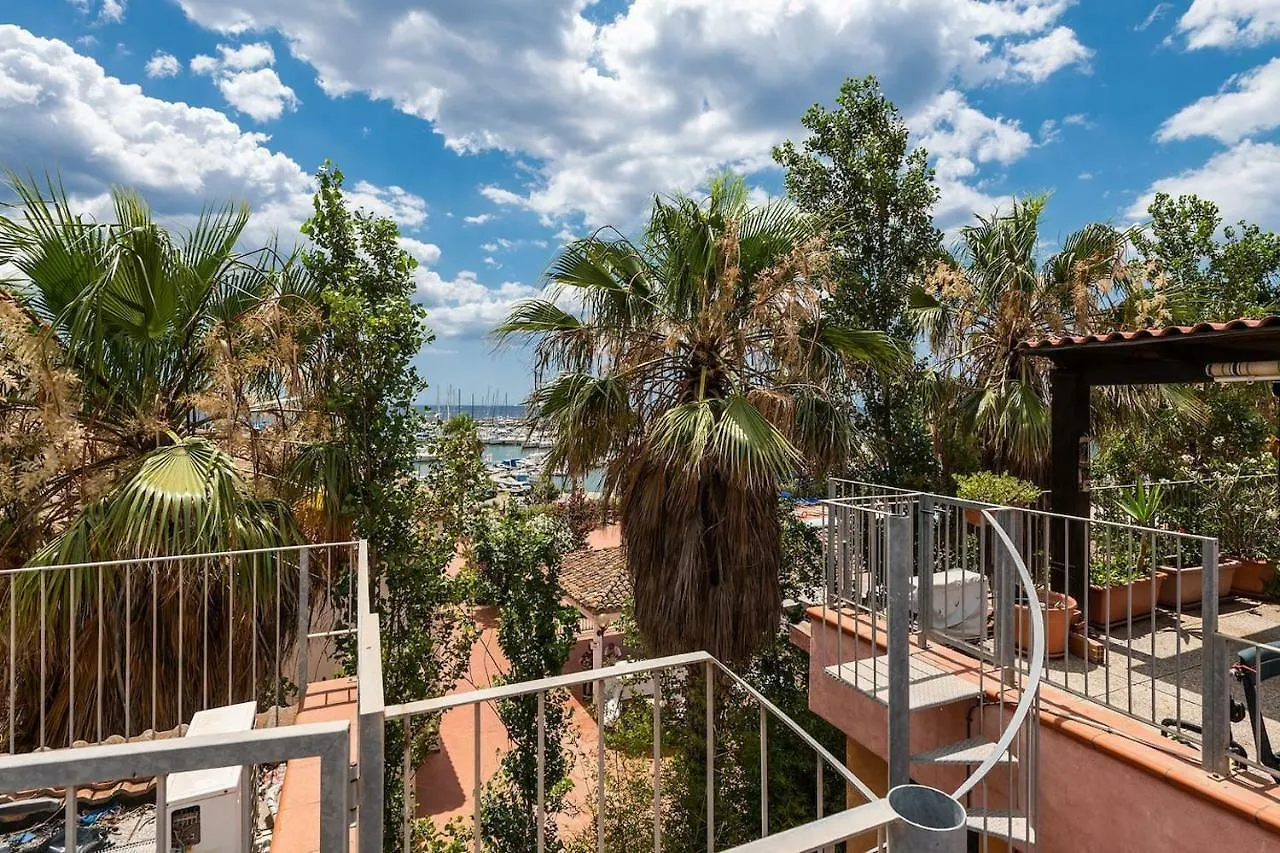 Pearl Coast Apartment Capitana